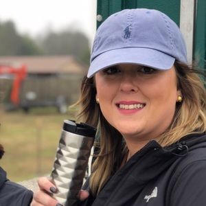 Meet your Posher, Simone